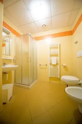 Standard Dört Kişilik Oda