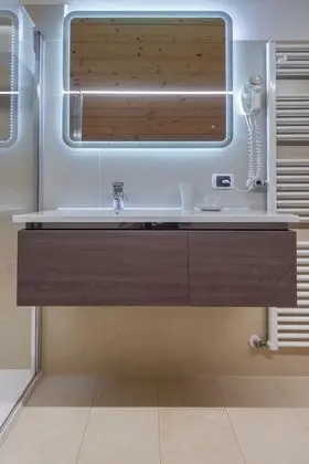 Stüdyo, Dağ Manzaralı