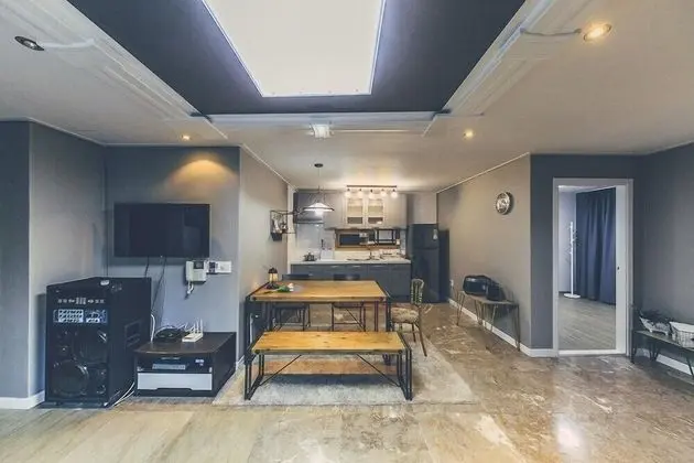 Oda (Grey (Private))