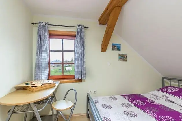 Family Ev, Birden Çok Yatak, Bahçeli (Forge Of Happiness)