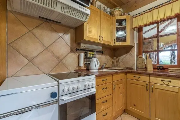 Family Ev, Birden Çok Yatak, Bahçeli (Forge Of Happiness)