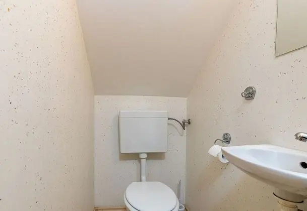 Family Ev, Birden Çok Yatak, Bahçeli (Forge Of Happiness)