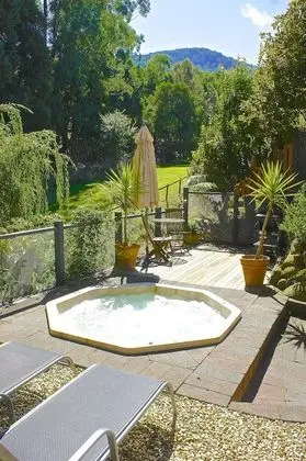 Romantic Kır Evi, 1 Büyük (Queen) Boy Yatak, Küçük Mutfak