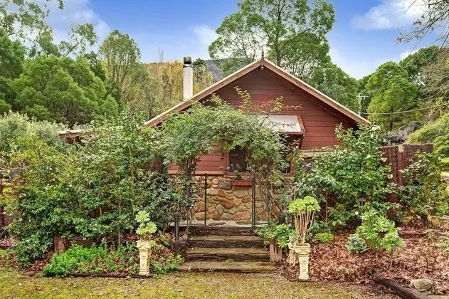 Romantic Kır Evi, 1 Büyük (Queen) Boy Yatak, Şömine