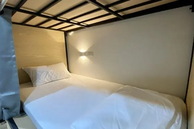 Ortak Ranzalı Oda, Sadece kadınlar için