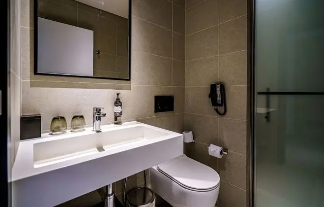 Oda, 1 Büyük (Queen) Boy Yatak, Sigara İçilmez, Şehir Manzaralı (Cozy Room)