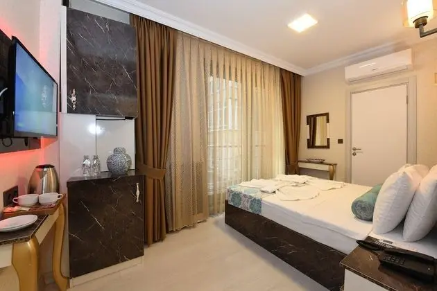 Deluxe Tek Büyük Yataklı Oda, 1 Çift Kişilik Yatak, Sigara İçilebilir