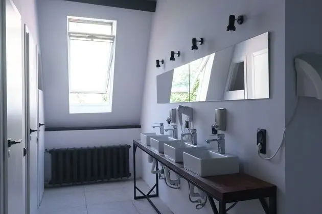 Standard Tek Büyük Yataklı Oda, Ortak Banyo