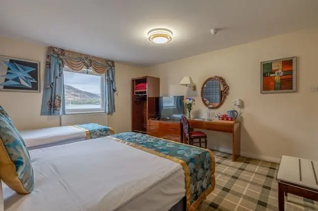 Deluxe Family Room (Loch View)