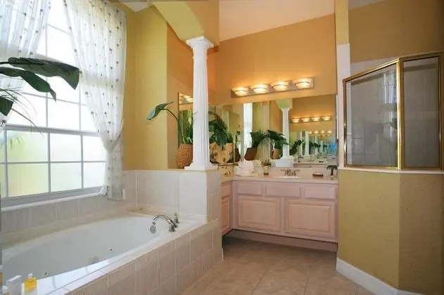 Ev, 5 Yatak Odası (7950)