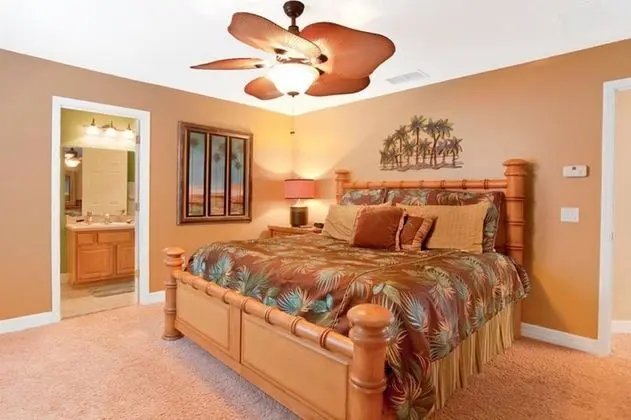 Ev (7 Bedroom, 6 Bathroom - 7900)