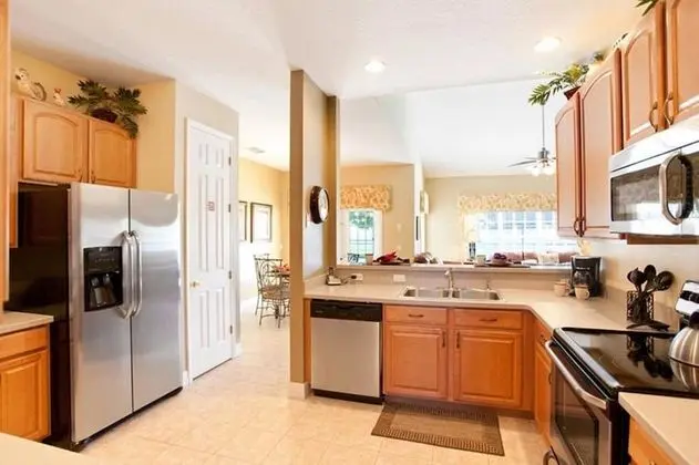 Ev (7 Bedroom, 6 Bathroom - 7900)