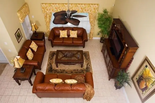 Ev (7 Bedroom, 6 Bathroom - 7900)