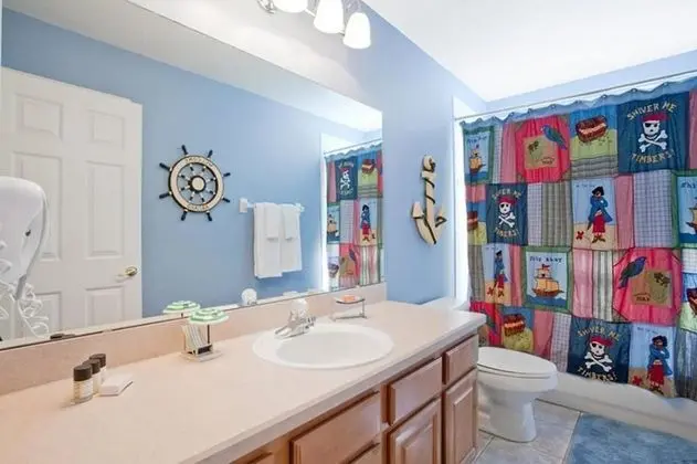 Ev (7 Bedroom, 6 Bathroom - 7900)