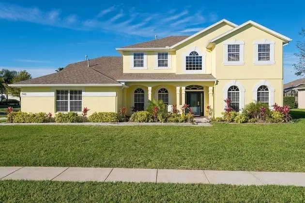 Ev (7 Bedroom, 6 Bathroom - 7905)