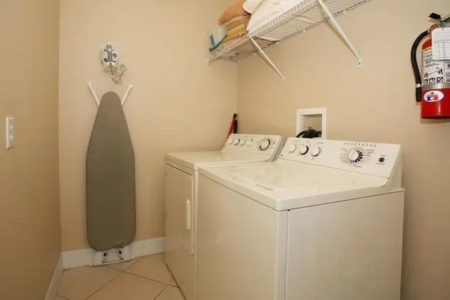 Ev (7 Bedroom, 6 Bathroom - 7905)