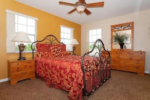 Ev (7 Bedroom, 6 Bathroom - 7905)