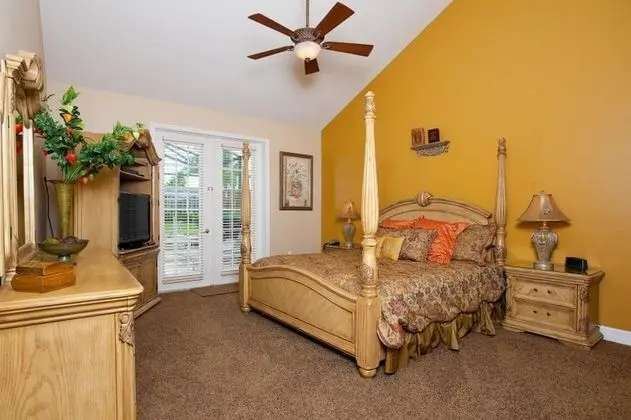 Ev (7 Bedroom, 6 Bathroom - 7905)