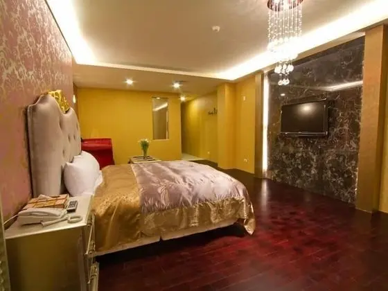 Deluxe Tek Büyük Yataklı Oda