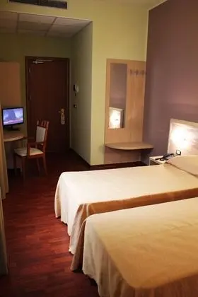 Standard Oda, 2 Tek Kişilik Yatak