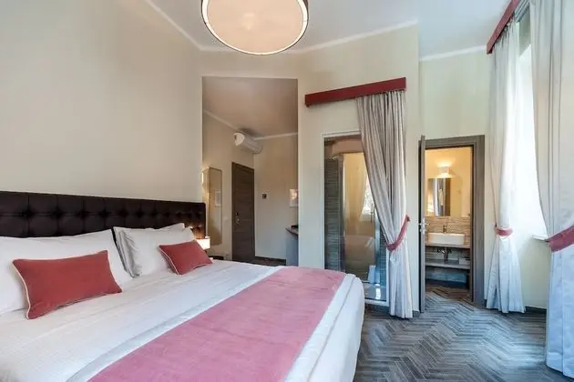Honeymoon Tek Büyük Yataklı Oda, Şömine, Şehir Manzaralı