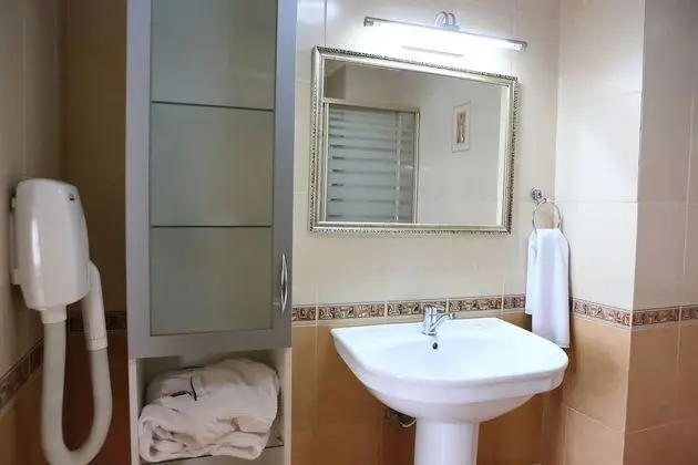 Standard Tek Büyük veya İki Ayrı Yataklı Oda, 2 Çift Kişilik Yatak, Sigara İçilmez