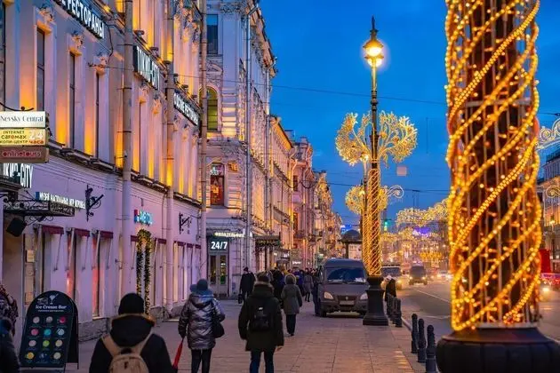 Standard Oda, Ortak Banyo, Şehir Manzaralı (Sky)