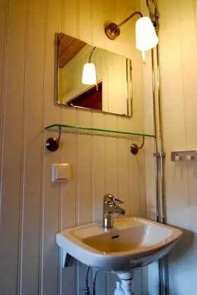 Basic Tek Büyük Yataklı Oda, Ortak Banyo