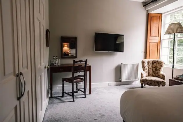 Classic Tek Büyük Yataklı Oda