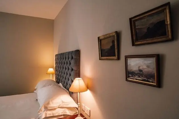 Classic Tek Büyük Yataklı Oda