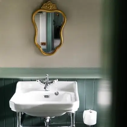 Classic Tek Büyük Yataklı Oda