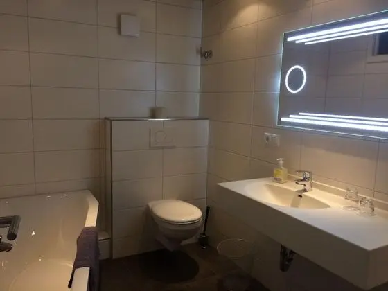 Süit, Özel Banyo, Bahçe Manzaralı