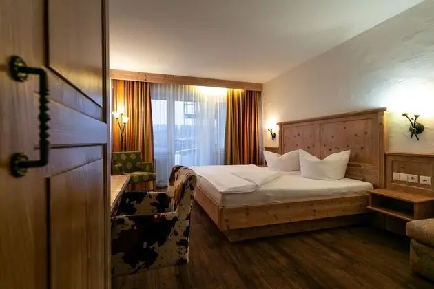 Tek Büyük Yataklı Oda, Üzüm Asması Manzaralı