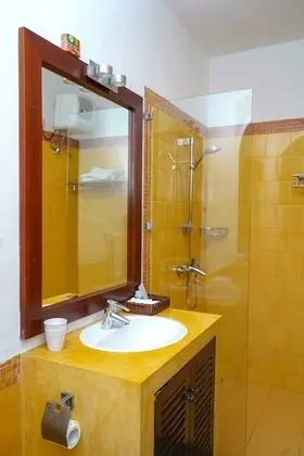 Tek Büyük Yataklı Oda, 1 Çift Kişilik Yatak