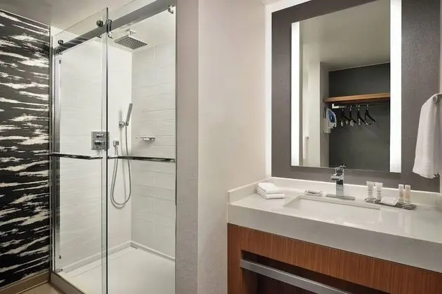 Standard Oda, 2 Büyük (Queen) Boy Yatak