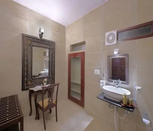 Deluxe Tek Büyük Yataklı Oda, Sigara İçilmez