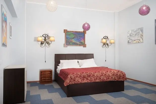 Standard Tek Büyük Yataklı Oda