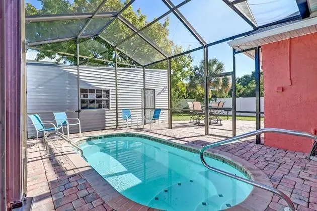 Ev (7831 Estero Blvd)