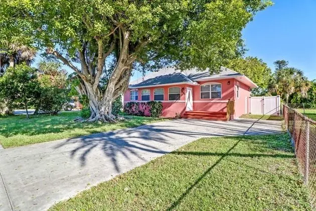Ev (7831 Estero Blvd)