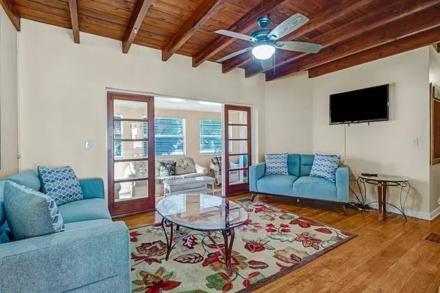 Ev (7831 Estero Blvd)