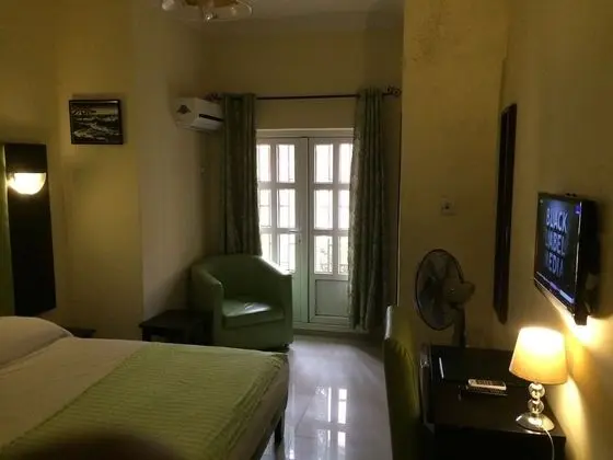 Deluxe Tek Büyük Yataklı Oda