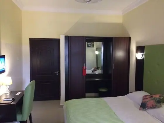 Deluxe Tek Büyük Yataklı Oda