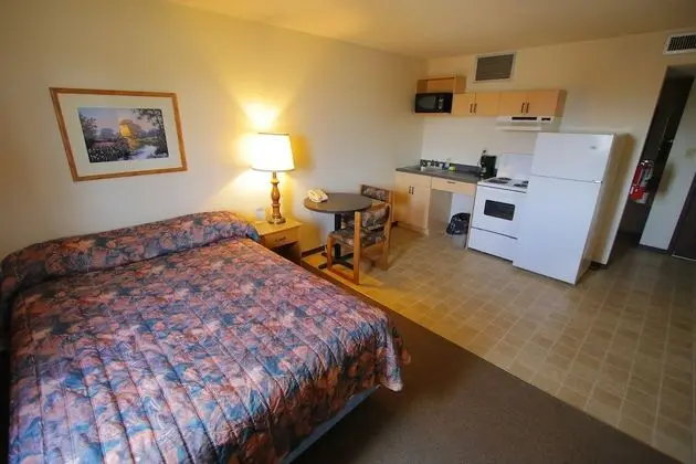 Oda (One Queen, Full Kitchen, Non Smoking)