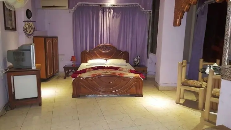Standard Tek Büyük Yataklı Oda