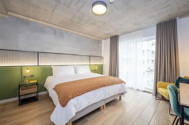 Comfort Tek Büyük Yataklı Oda