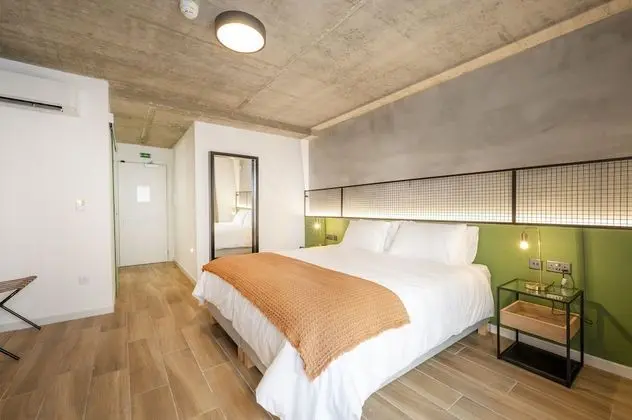 Comfort Tek Büyük Yataklı Oda