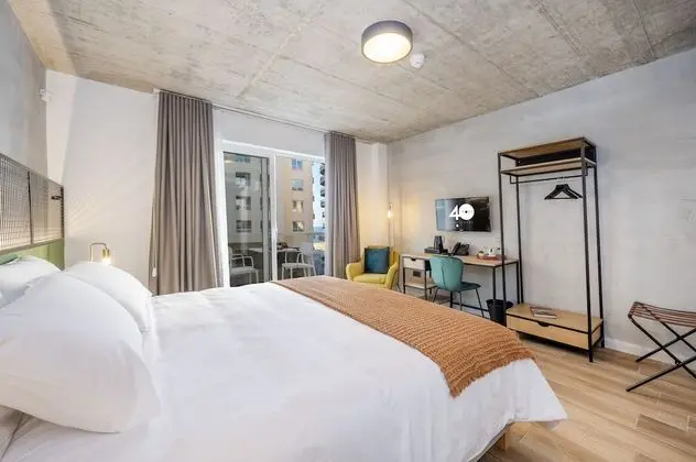 Comfort Tek Büyük Yataklı Oda