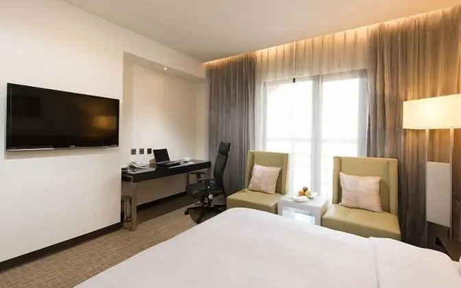 Deluxe Tek Büyük Yataklı Oda