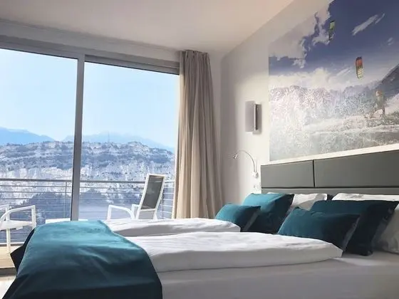 Superior Tek Büyük veya İki Ayrı Yataklı Oda