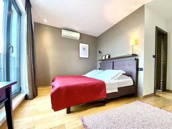 Villa, 4 Yatak Odası, Şömine